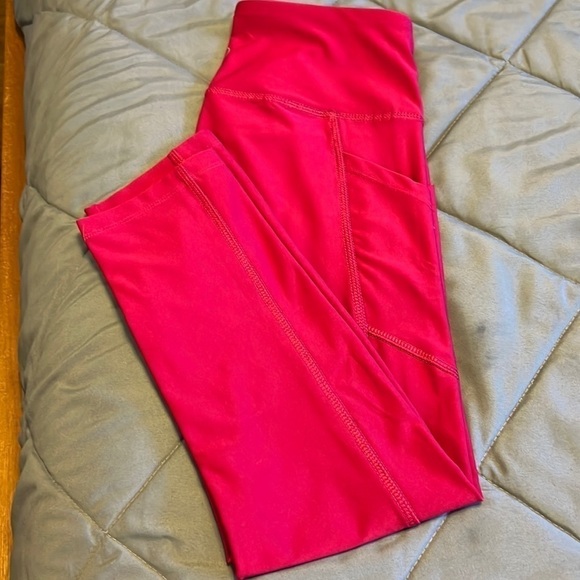 VOGO Athletica Pants - Vogo Ruby colored leggings, 2 side pockets, moisture wicking, Size S, NWT